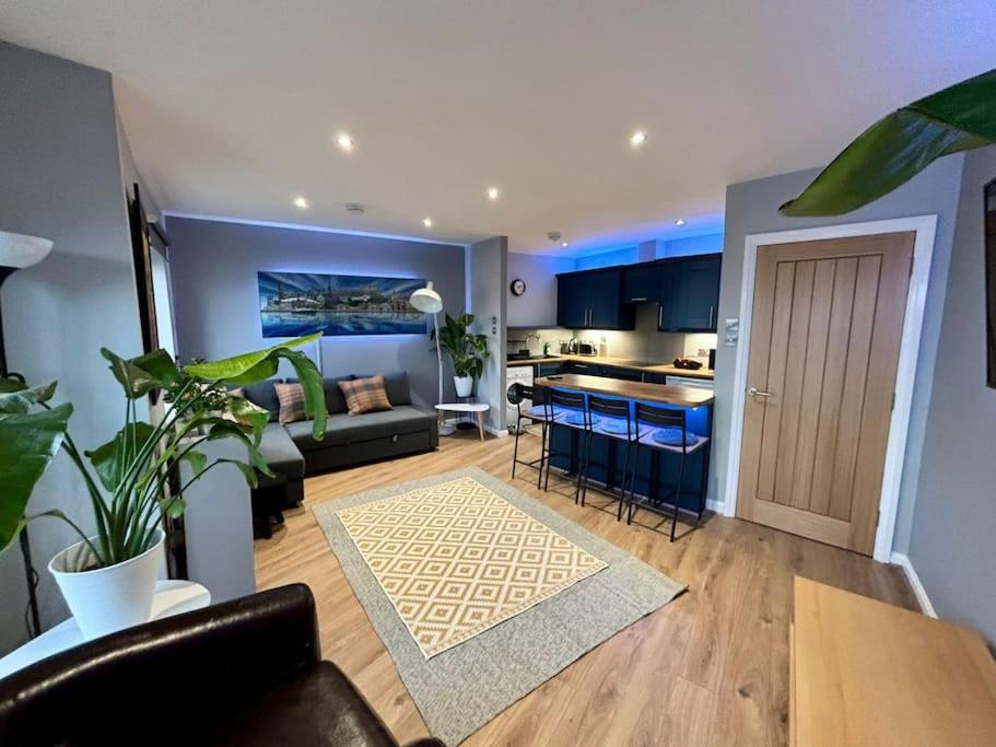 Sunshine On Leith. The River View Apartment! Edinburgh Bagian luar foto